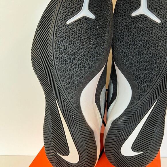Nike Air Versatile men's size 13, NEW IN BOX - Picture 9 of 10